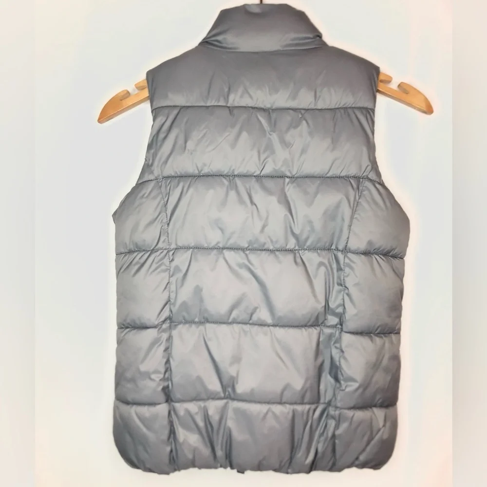 BOGO SALE Old Navy Girls Gray Puffer Vest Size 8